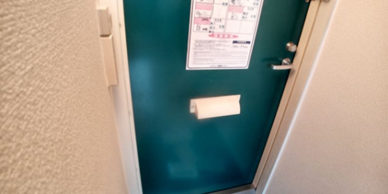 レオパレスサン今町 玄関