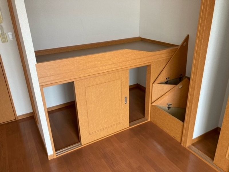 レオパレスグランドホープ 収納