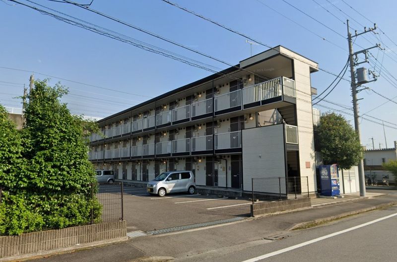 レオパレスオーロラ エントランス