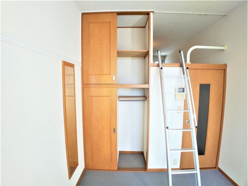 レオパレスエターナル 収納