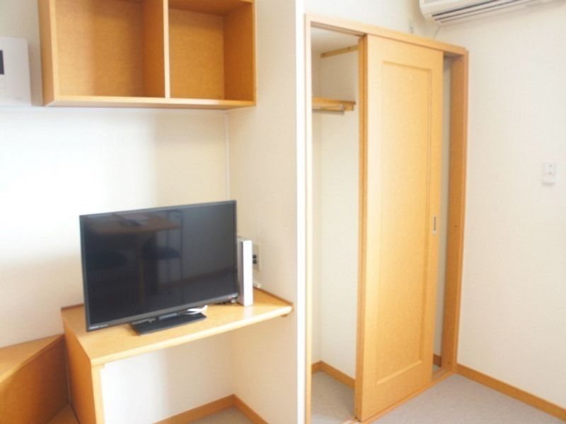 レオパレス五福北 収納