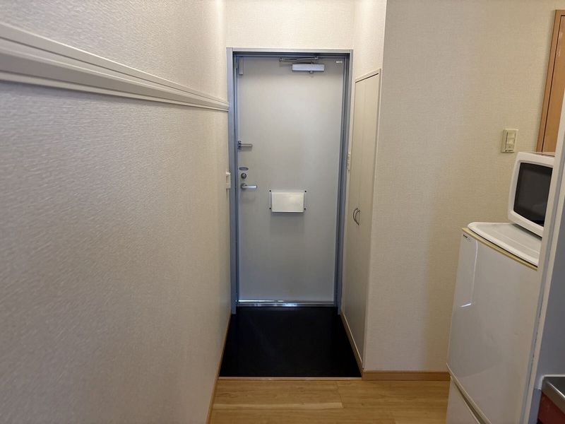 レオパレスソレーユⅢ 玄関