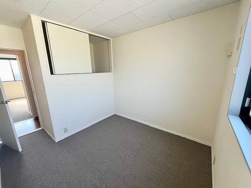 レオパレスヴィレッジ 寝室