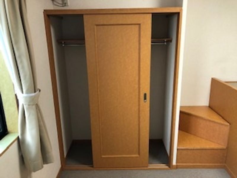 レオパレスアビィロード 収納