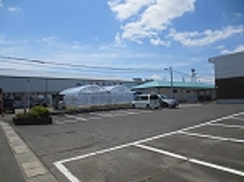 レオパレスベアージュⅡ 駐車場