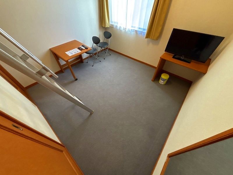 レオパレスバルームⅡ 居間