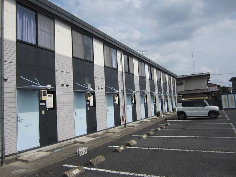 レオパレスパークハイムⅡ 駐車場