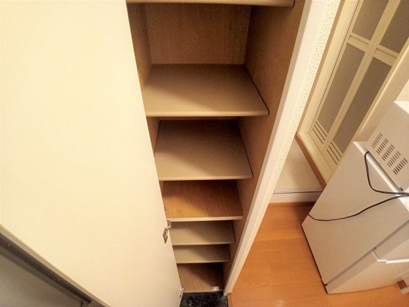 レオパレスみどり 収納