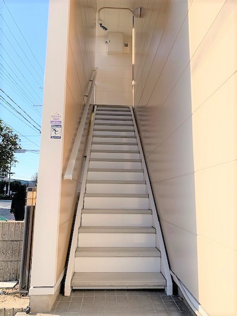 レオパレス臨港線 共用部分