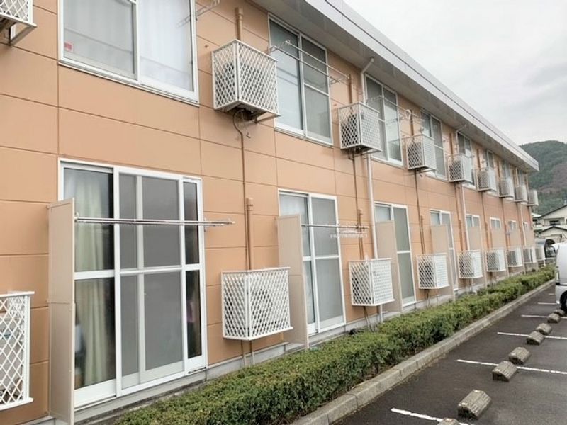 レオパレス竜ヶ丘 外観