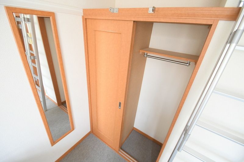 レオパレスシュッドカルチェ 収納