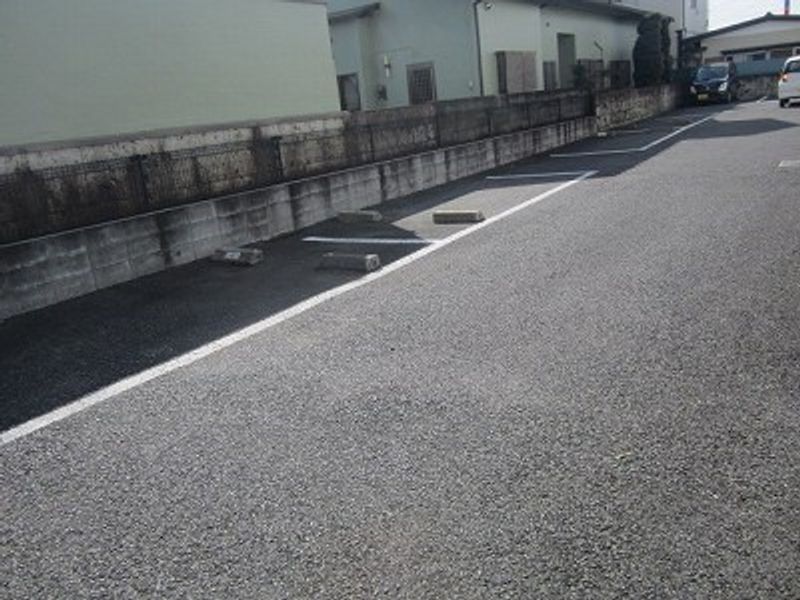 レオパレスパル 駐車場