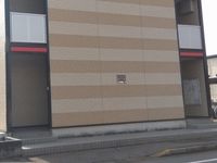 レオパレス東大浜２ エントランス