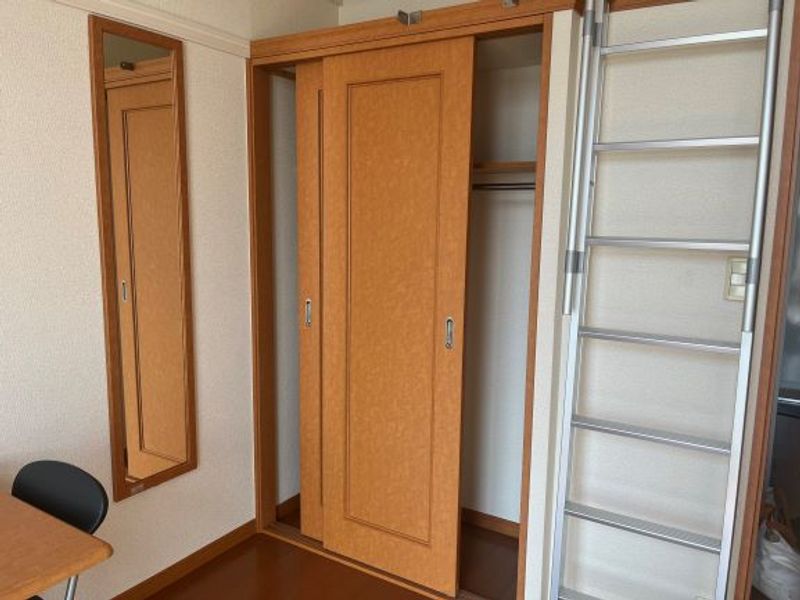 レオパレスサンライズヒル 収納