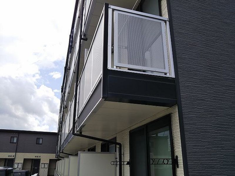 レオパレスオバタ　原町 バルコニー