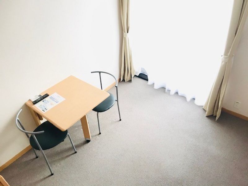 レオパレスクレストタウンＡ 居間