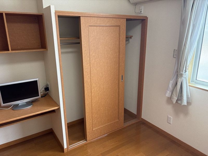 レオパレスアステカ 収納