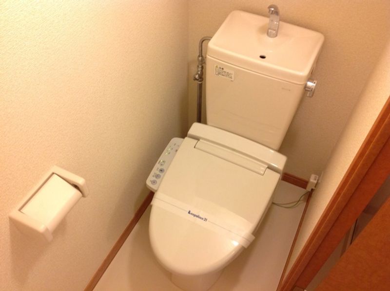 レオパレスアルモニ２１ トイレ