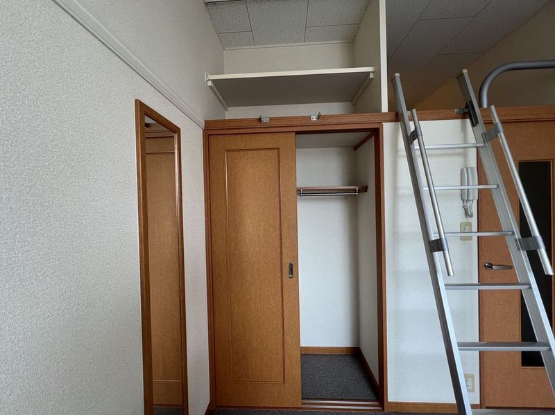 レオパレスサンシャインⅢ 収納