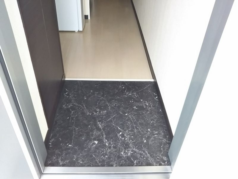 LEONEXT Maison Bonard Entrance