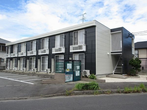 レオパレス藍 外観