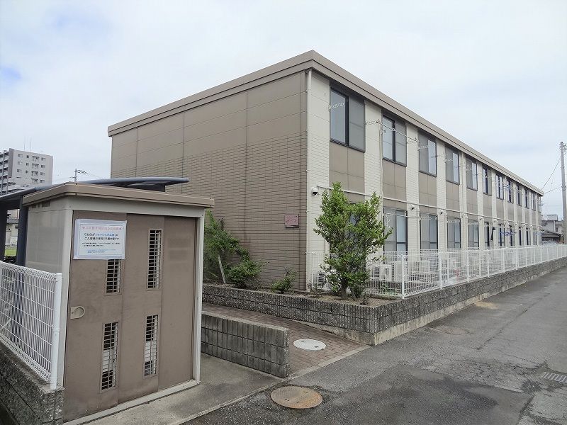 レオパレス木太南 外観