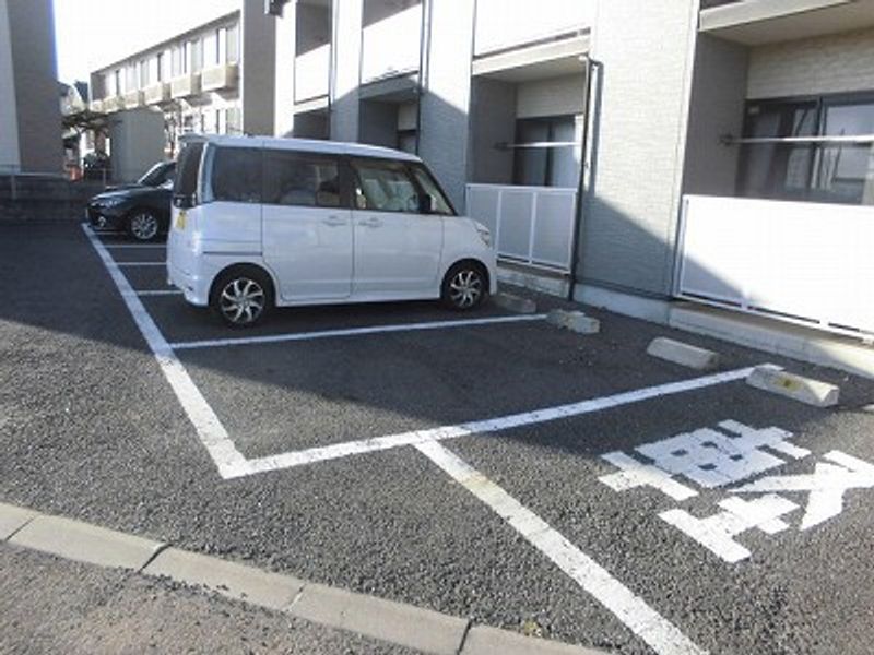 レオパレス陽光　茂原２ 駐車場