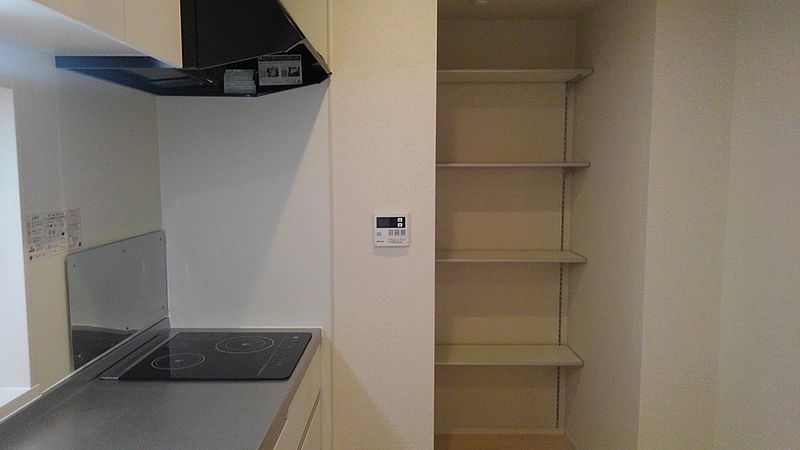 クレイノクレイン　ヒルズ キッチン