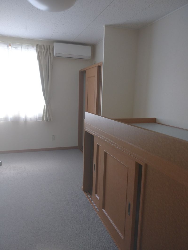 レオパレスＧｕｐｐｙ 居間