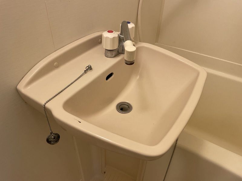 レオパレスレインボードロップス 洗面台