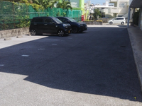 leopalace Nadeshiko 주차장