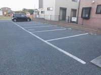 レオパレスオータム 駐車場