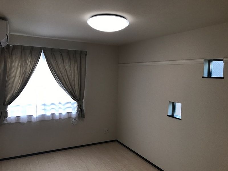 クレイノＲＥＳＴ　清知 居間
