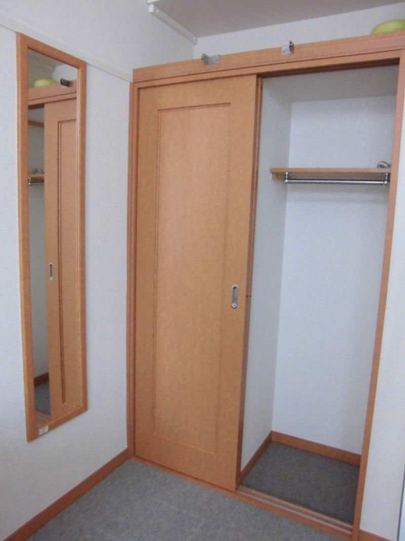 レオパレスソレーユ 収納