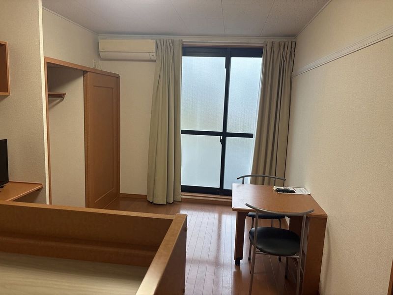 レオパレスＪＩＮ 居間