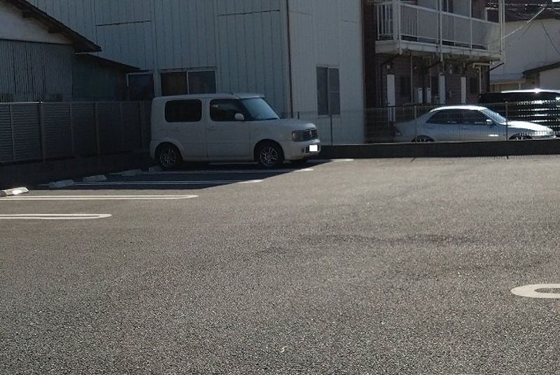 ミランダシュライン 駐車場