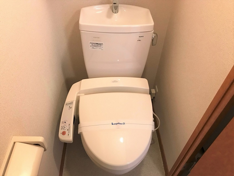 レオパレスメゾンイズミ トイレ
