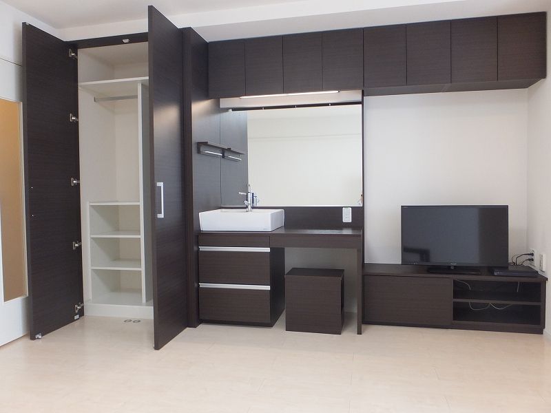 LEONEXT Mihama Storage