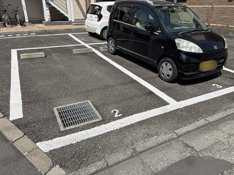レオパレス上石田 駐車場