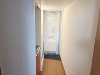 レオパレスプリステラＴＭ 玄関