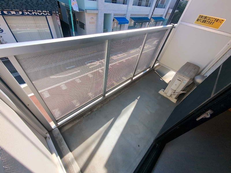 レオパレスマルコフォー バルコニー