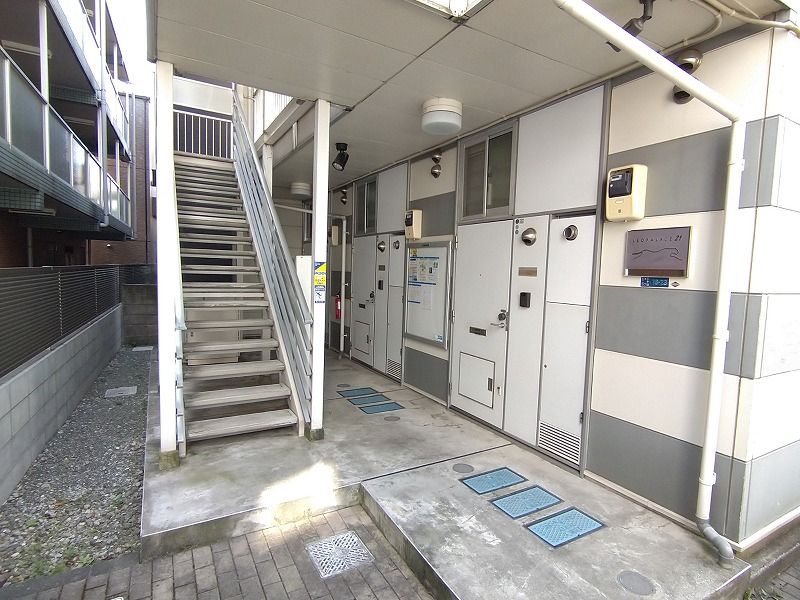 レオパレスペルア高津 共用部分