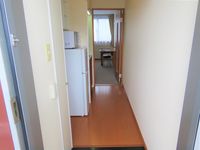レオパレスつきのき 玄関