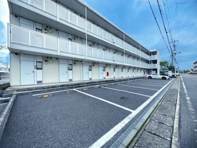 レオパレスアレグリーア 外観