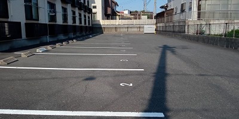 レオパレスＫＵＲＯＹＡＭＡ 駐車場