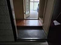 レオパレス岡崎第３ 玄関