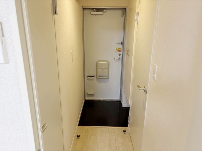 レオネクストジャルダン 玄関