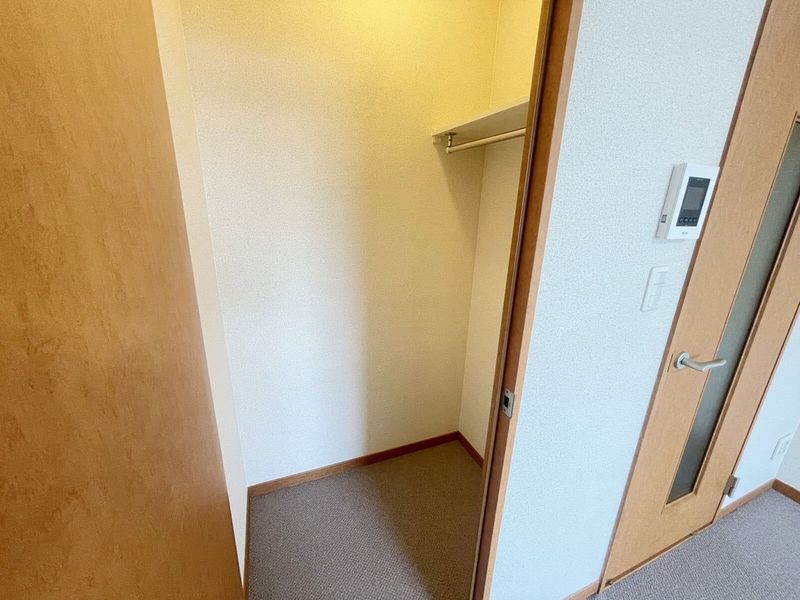 レオパレスキャロットハウス 収納