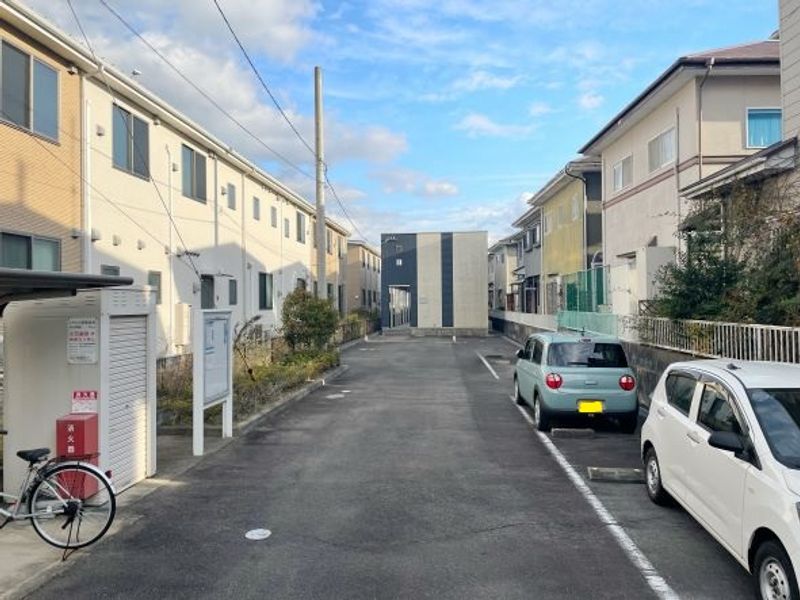 レオネクストＫＴ 駐車場