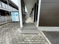 レオパレスさぎしまⅢ エントランス